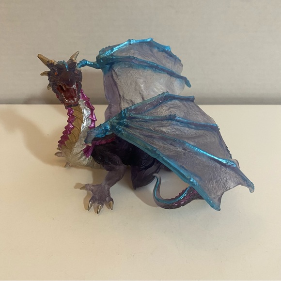 Set of 4 Safari LTD Hand-Painted Mythical Dragon Figure Toys - Picture 6 of 16